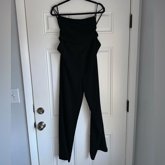 NWT NBD Revolve Prosecco jumpsuit IN BLACK WIDE STRAIGHT LEG OPEN BACK size M - Picture 4 of 7